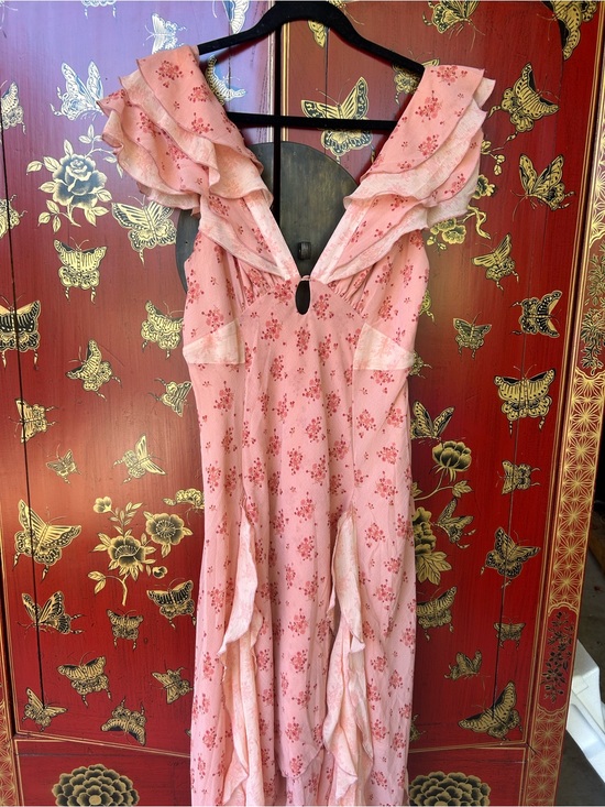 Free People Dresses & Skirts - Free People Blush Pink Floral Ruffle Maxi Dress